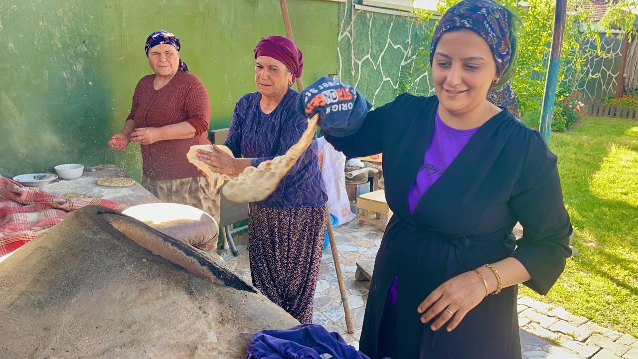 ANNEM'İN TEYZESİ GELDİ 😍 KÖY HAYATI EFSANE TANDIR EKMEĞİ BİBERLİ EKMEK YAPIMI