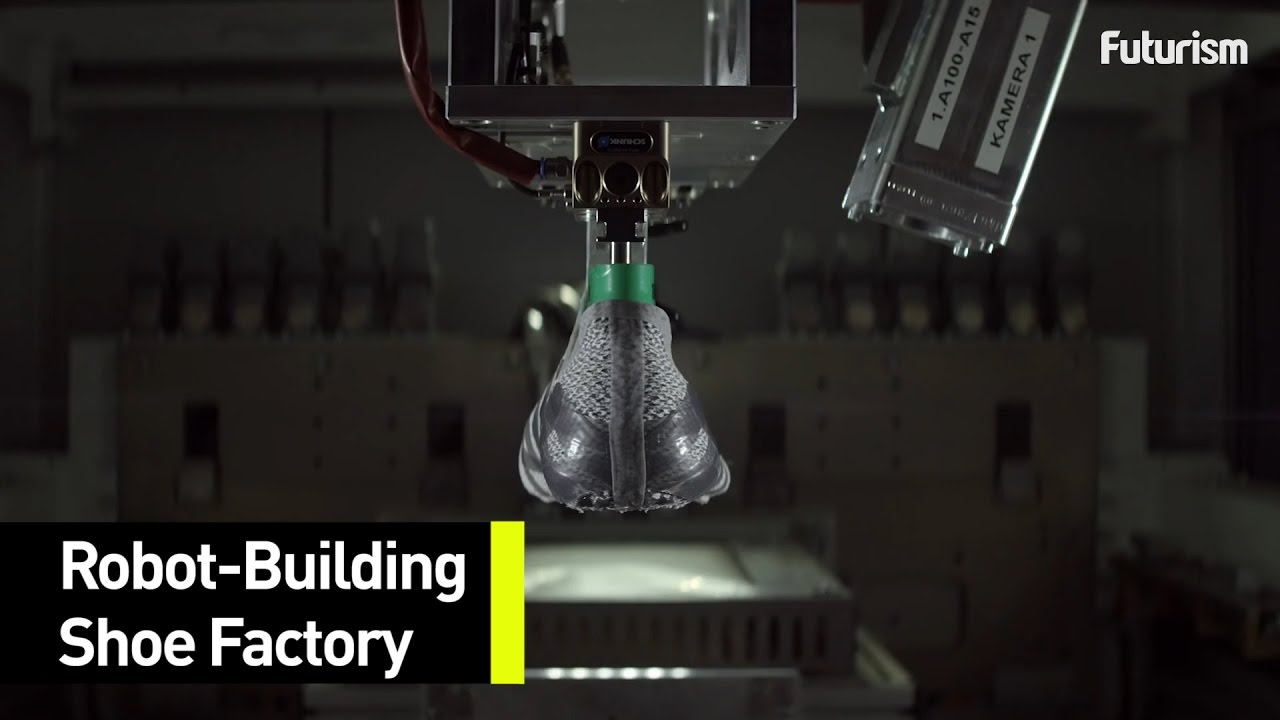 proyector vertical Templado Adidas Has Just Unveiled Their First Pair Of Robot-Built Shoes - YouTube