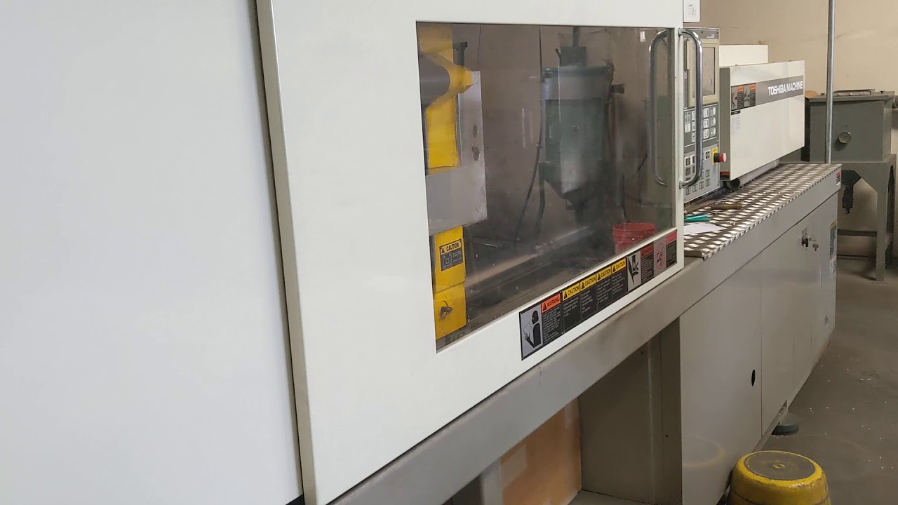 Toshiba 190 ton injection molding machine - YouTube