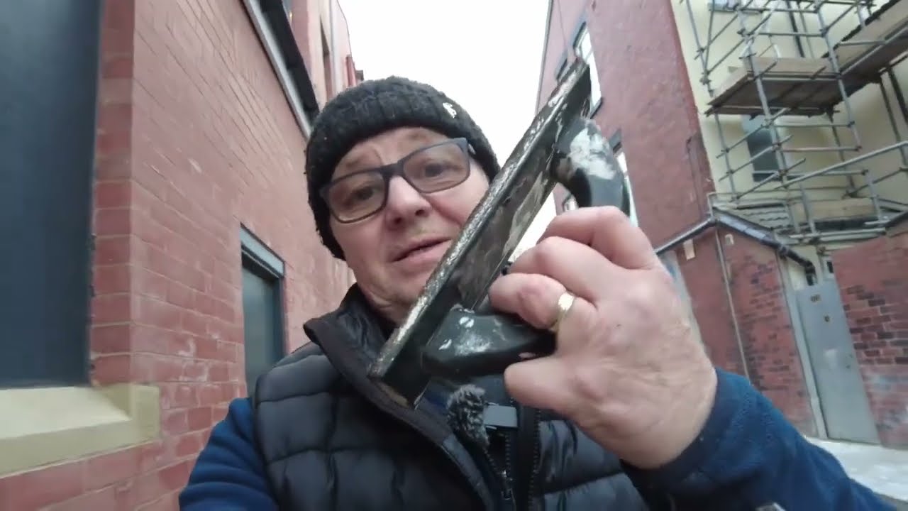 Blackpool wally and the shower 3