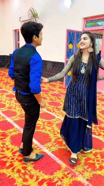 Nakhare kar na diwani ab Maan bhi Jaa meri raani #dance #shorts #shortsvideo