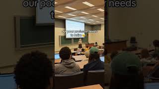 Really taking their job seriously...smhSharepoor Jenni#studytok#collegelife#study#college#remnote