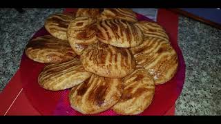 مطبخ ام وليد بيتزا سهلة سريعة و اقتصادية بدون جبن Mp4 Mp3