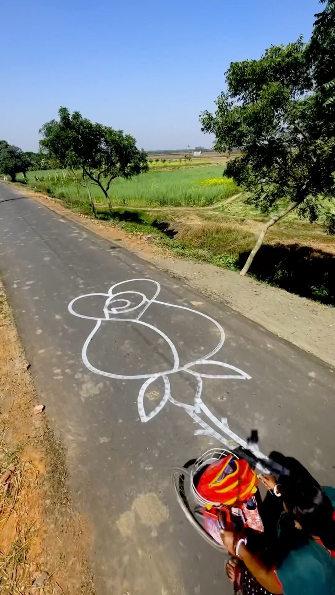 A huge rose ? drawing on the road #rose #art #shorts