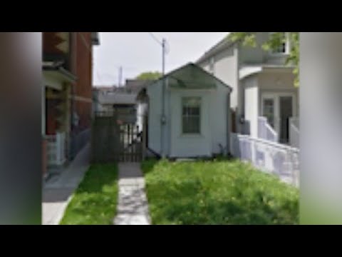Tiny Toronto house hits market for $1 million