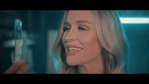 Łobuzy ft. Joanna Krupa - Dżoana (Oficjalny Teledysk)