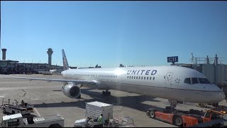UNITED AIRLINES Boeing 757-300 / Chicago O&#39;Hare to San Francisco / 4K Video