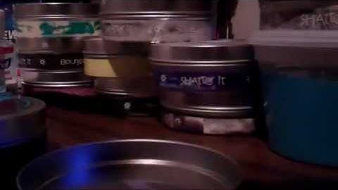 Putty Review: Portal 2 Interactive Gels 3-Pack from Aperture Science/ ThinkGeek!