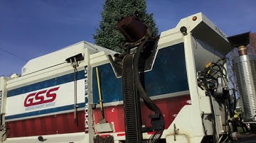 Garbage Trucks of Gresham