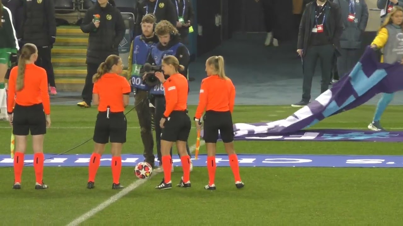 Manchester CIty and Hammarby IF enter the pitch of the Joie Stadium on 12.11.2024