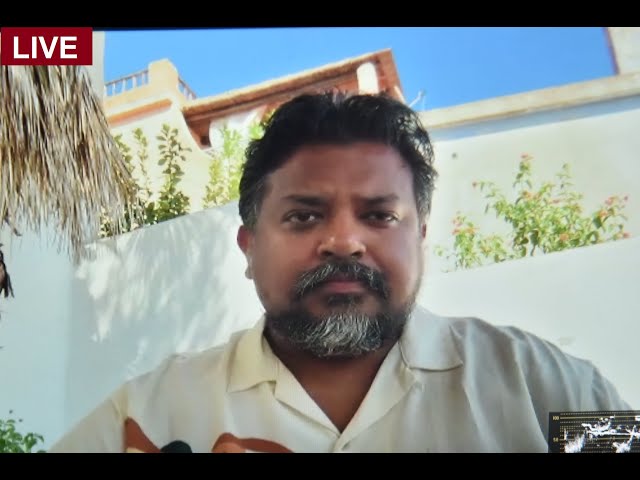 Shaffof paypoqlarda bekasi bilan jinsiy aloqa Yuz va kokrakdagi sperma fotosurati