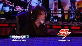 HOWARD STERN: Joel McHale talks about working with Chevy Chase and the N-word controversy