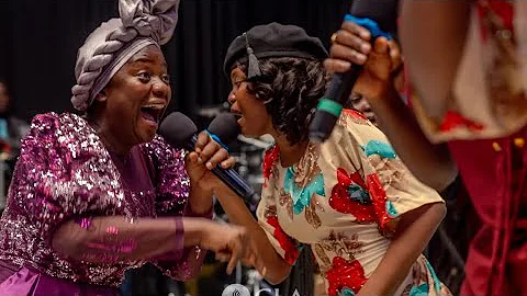 WOW ADEYINKA ALASEYORI SHUTDOWN & SCATTER THE CHURCH WIT POWERFUL PRAISE AND WORSHIP 