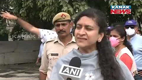 Noida Authority, CEO Ritu Maheshwari On Twin Tower...