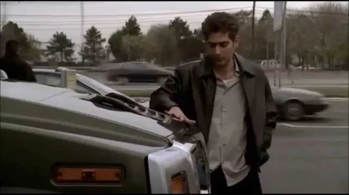 Christopher Moltisanti have to choose between family or the big car...