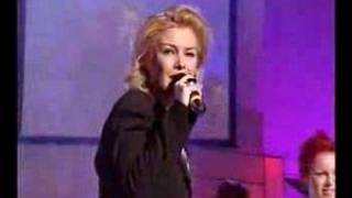 Video thumbnail of "TikTak & Kim Wilde - Kids In America"