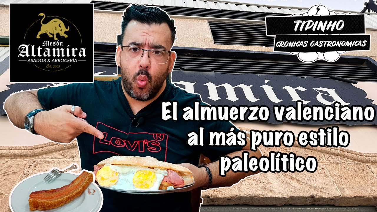 Almorzando en el Mesón Altamira, sus bocadillos son más espectaculares que las propias cuevas.