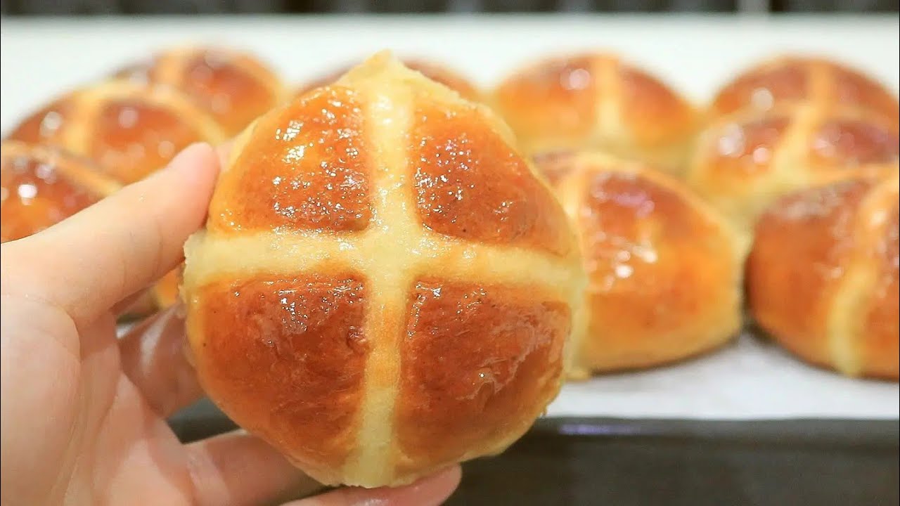 ⁣十字面包Hot Cross Buns Recipe|复活节食谱 Easter Recipe |蓬松拉丝|葡萄干香料面包Raisin Spice Bread, Fluffy Stringpull