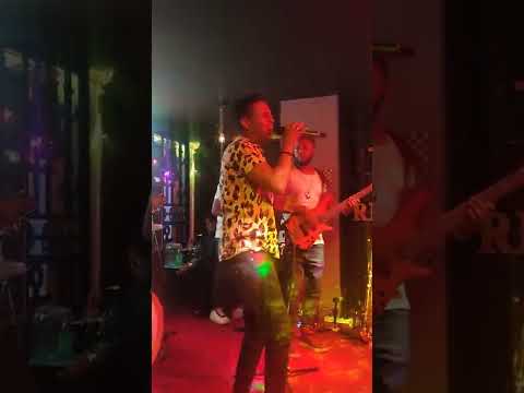 አቤል ወርቁ ከጉራማይሌ ባንድ ጋር