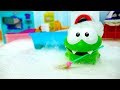 Om Nom & the Toy Washing Machine: Pretend Play Cleaning with Om Nom - Funny stories for Kids