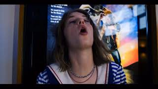 Stranger Things3 Robin And Steve Vomiting In The Bathroom Scene