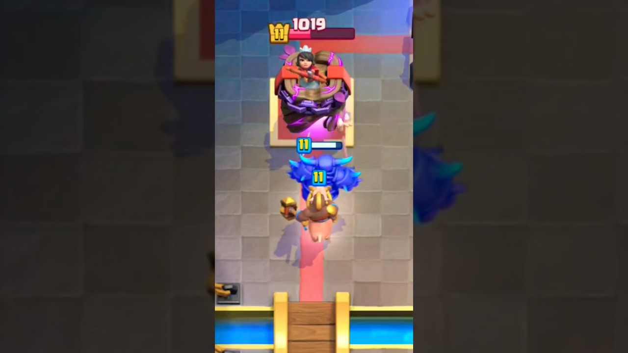 I Beat a Maxed Out Player with Level 9 Cards! 