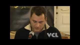 η φωνή του χαμόγελού τους