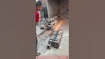 Grinding Manganese Steel Crusher Hammers To Remove Burrs After Casting