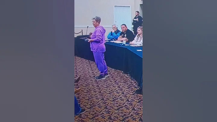 She's Correct Speak Up against tyranny #hckt #london #kentucky #councilmeeting #harlancounty #smart