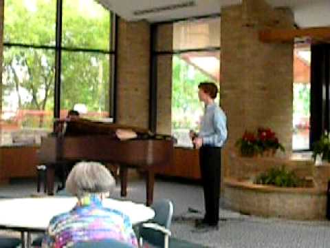 David Horwath performing ''Fly Me to the Moon''