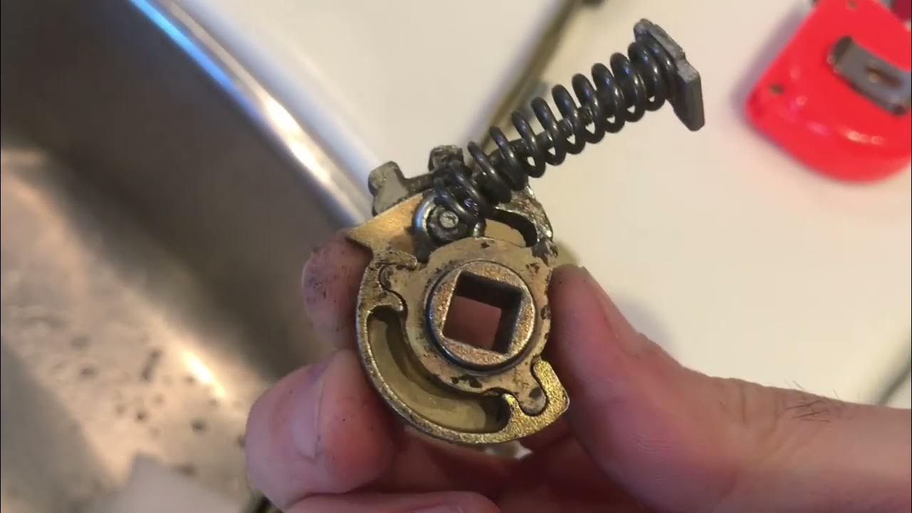 FUHR 40213 sliding door lock mechanism exposed. Needs lube YouTube