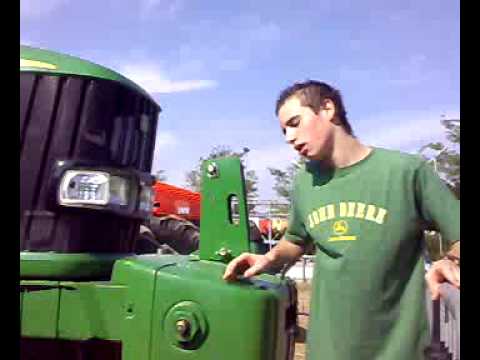 Cabianca farm con il John Deere 6620 dopo la tirata