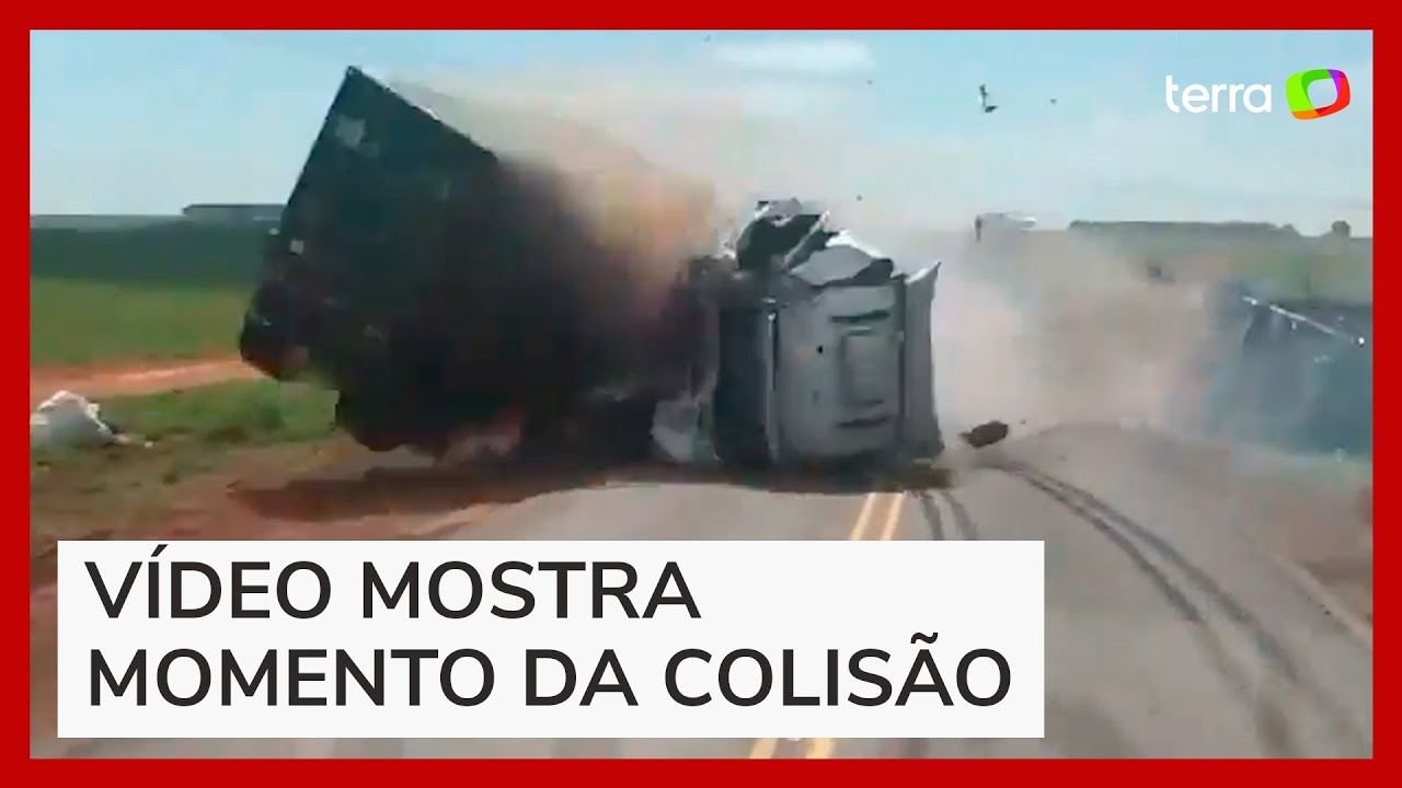 Vídeo mostra acidente entre carro e caminhão na BR-153 em Marília