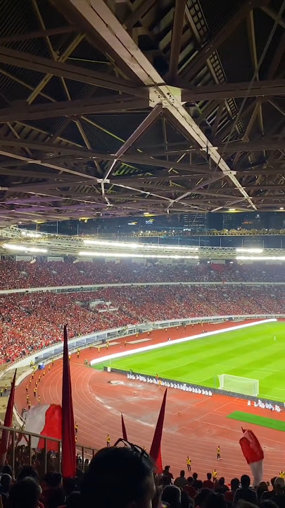 Satu stadion bernyanyi | ayo Indonesia kuingin kita harus menang #shorts