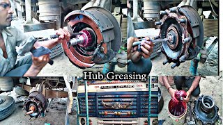 Ashok Leyland Front Wheel Hub greasing//how to grease front wheel hub//cleen and setting wheel hub