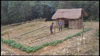 Husband And Wife Make Melon Climbing Floors And Enjoy The Happiness Of Working Together
