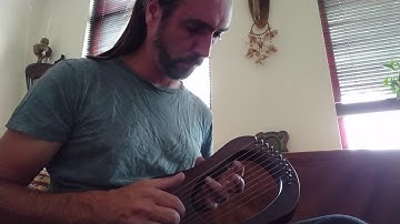 10 string lyre, improvising (Acouwaymusic Store)