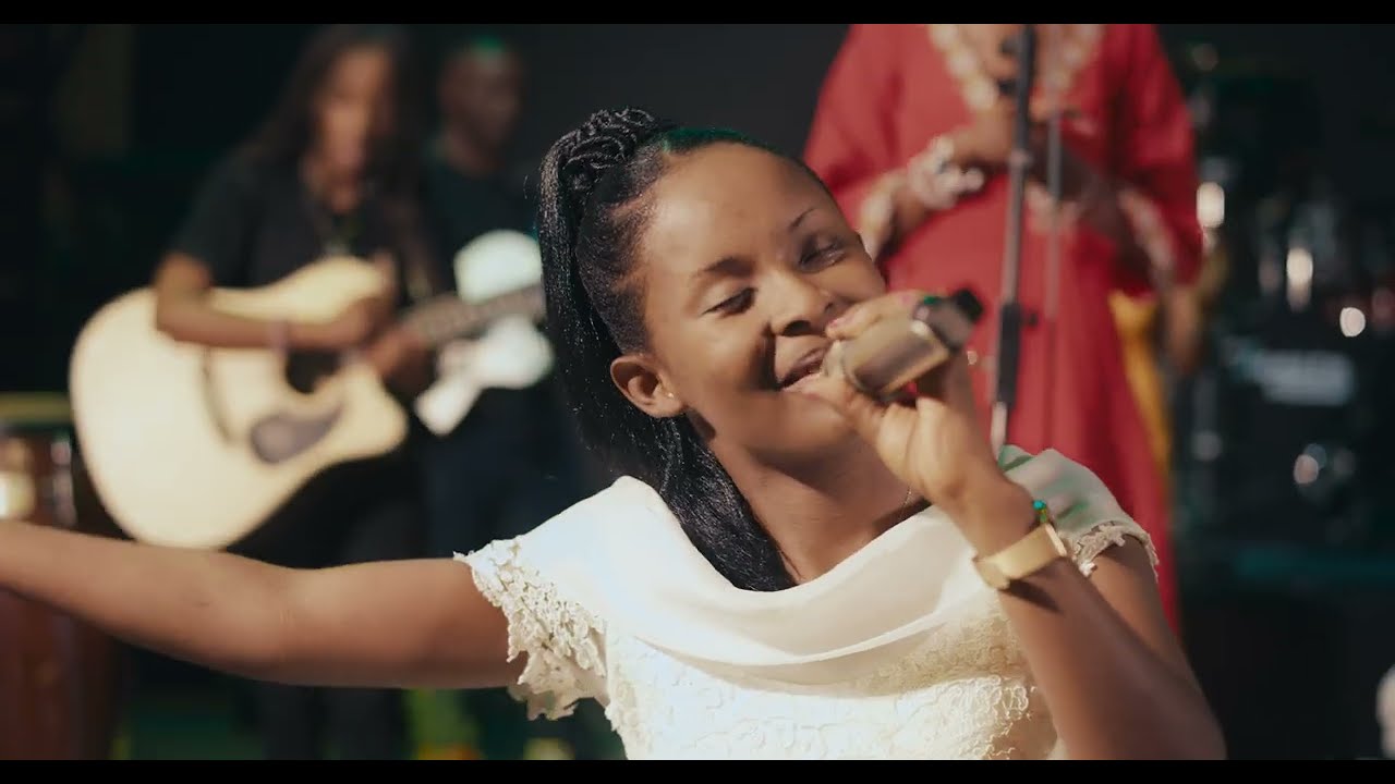 Alvella Muhimbare   Umubavu Ft Pin Pajo Official music Video