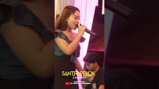 Santri Pekok  Inez Lala