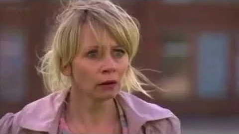 Waterloo Road - Chris Mead punches Callum Pearson ...