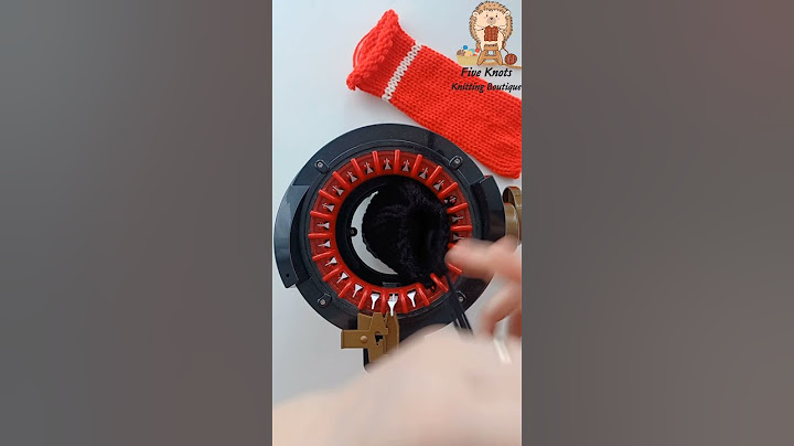 Knitting a Kings Guard Gnome (Beefeaters)