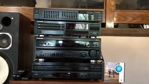 1984 AKAI EA-A2 9 Band Graphic EQ  Pioneer PD-T510 Cd player  JBL L100 Vintage audio demo