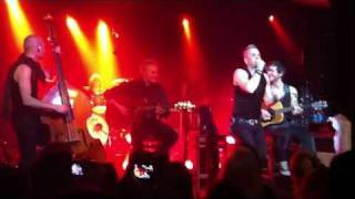Poets of the Fall - Sorry go 'round (acoustic) / Helsinki Virgin Oil Co. 9.12.2011 HD