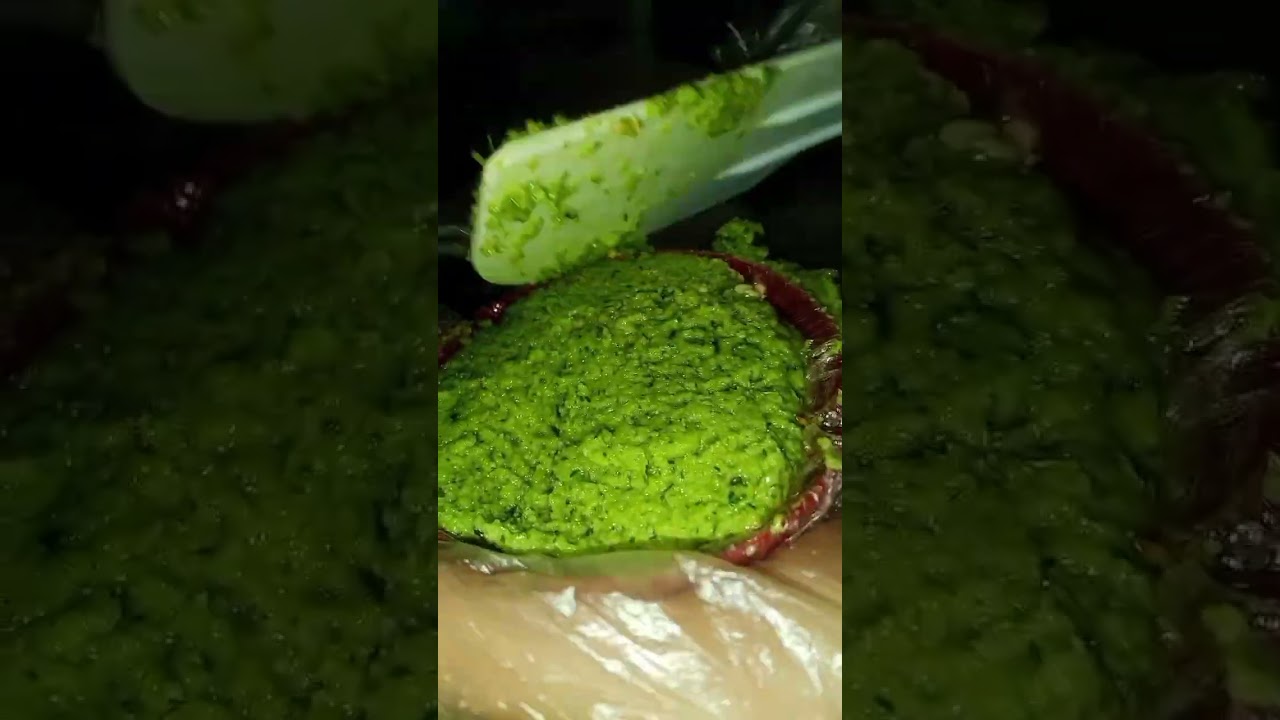 طريقة الطعمية  . الخفيفه  المقرمشة من بره  وطريه من جوه ومافيش مصري ما بيعشقهاش. الطعمية. 