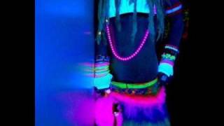 Watch I Am Xray Pretty Rave Girl video