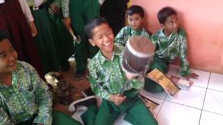 Wewe Peten Prisenserang Bersama Siswa Khairunnas