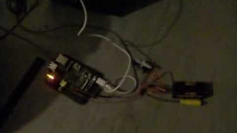 Raspberry Pi controlling a servo motor