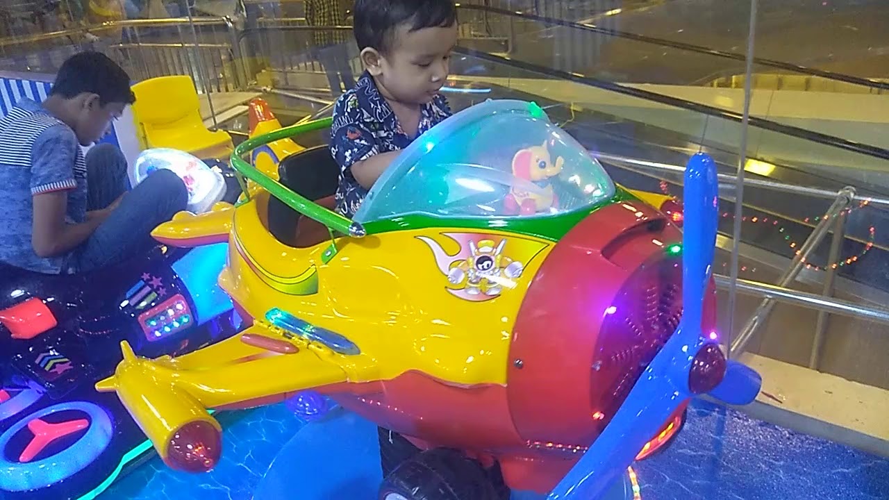 Do you know how to drive a plane?? I know😋😋 YouTube