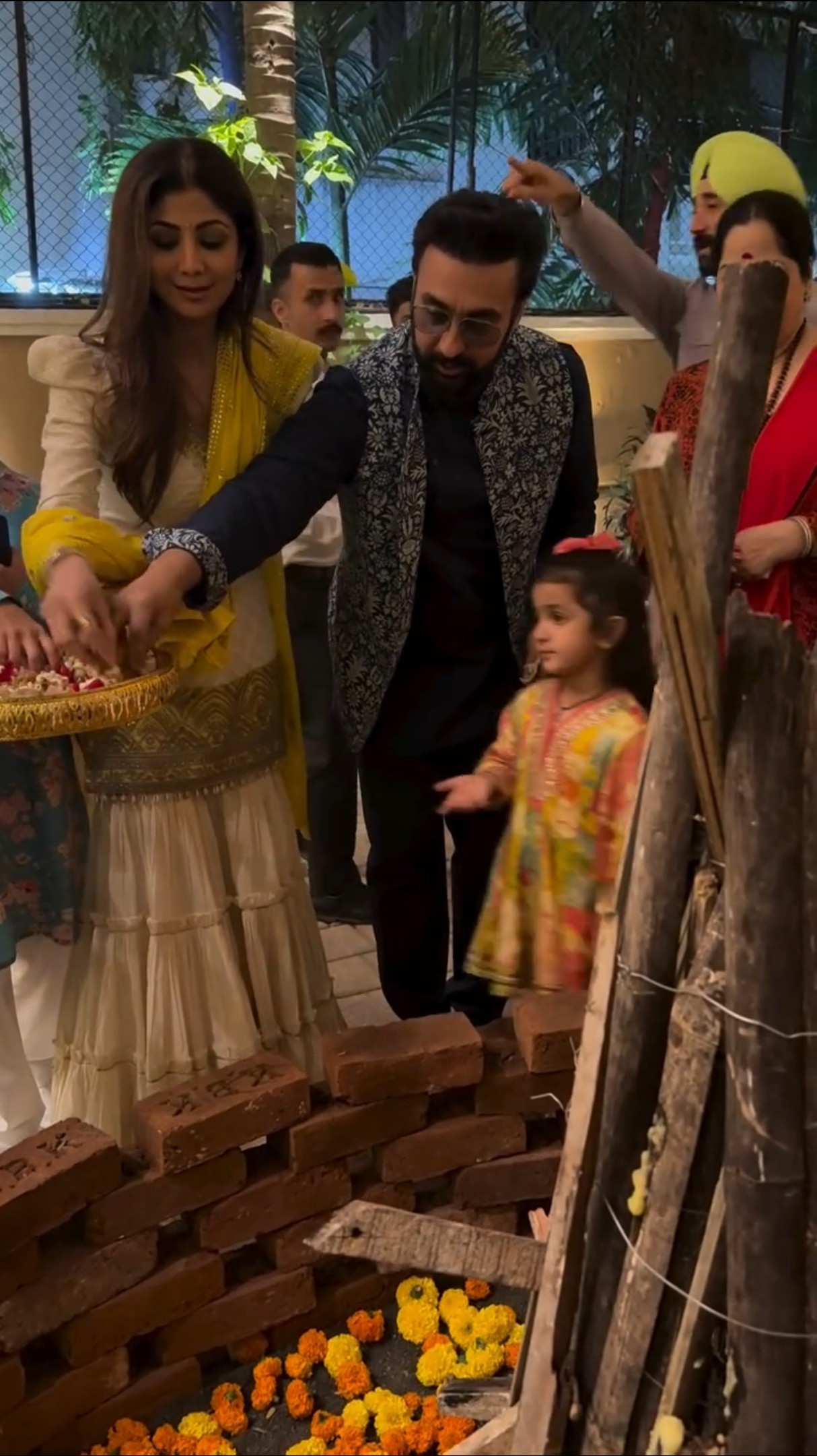 Shilpa Shetty \u0026 Raj Kundra CELEBRATE Lohri With Their KIDS | #shorts #bollywood #lohri #festival