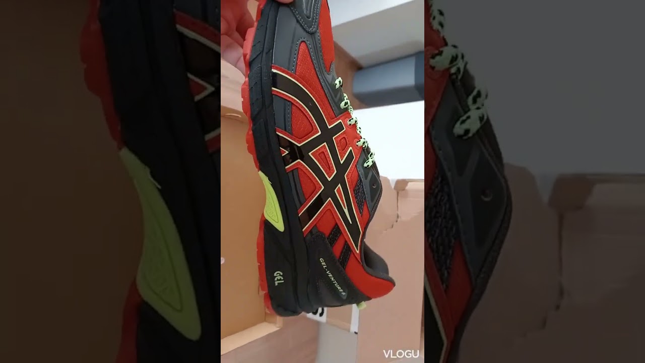 Unboxing Asics Gel Venture 6